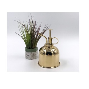 Pulverizador de jardín Mister de alta calidad de aspecto Premium para regar plantas Mister de latón hecho de latón puro indio estilo indio - Product Image 4