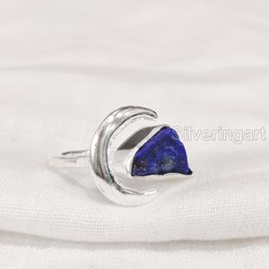Joyería de piedra en bruto Anillo de mujer Lapislázuli natural Piedra preciosa Piedra DE NACIMIENTO Luna creciente Anillo ajustable Anillo de plata esterlina 925 - Product Image 1