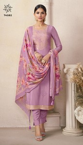 Traje Salwar Kameez de Diseño para Mujer, Tejido a Mano con Viscosa, Color Azul Marino, Estilo Indio Pakistaní, Marca Vinay Kuleesh Navya - Product Image 5