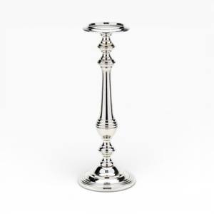 Porte-bougie en métal argenté décoratif moderne, paire avec base large pour une décoration minimaliste élégante - Product Image 6