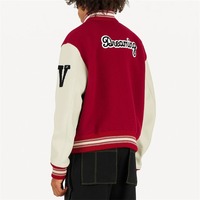 Blouson universitaire vintage personnalisable OEM pour homme avec poignets côtelés, multiples patchs brodés en chenille et patchwork en tissu de laine