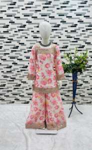 Haut à manches longues pour enfants, sharara, dupatta, soie chinon lourde, broderie, séquence, avec impression numérique - Product Image 5