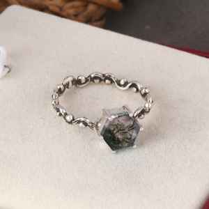 แหวนโมรามอสหกเหลี่ยมลายคลื่นสีเงินสเตอร์ลิงเครื่องประดับแบบตะวันตกทำด้วยมือสไตล์โบโฮแหวนพลอยสีเขียวทำมือสร้างแรงบันดาลใจจากธรรมชาติ - Product Image 3