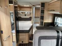 Camping-car de luxe 4x4 tout-terrain, mini-caravane, remorque RV pour 4 personnes, en fibre de verre, avec TV, chauffe-eau, cuisine et douche