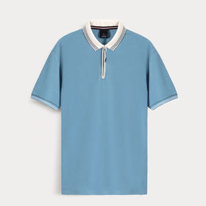 เสื้อยืดคอโปโลทรงเข้ารูปปกติสีฟ้าของผู้ชายผ้าฝ้ายสีตัดกันมีปกพับลงและปิดด้วยซิป - Product Image 5