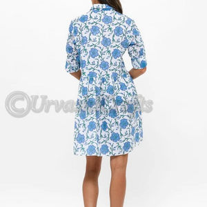 ผลิตจากผ้าฝ้ายโปพลินโครงสร้างเบา ๆ รายละเอียดปุ่มสไตล์เสื้อสวมหัว ปลอกม้วนปรับได้พร้อมตัวปิดปุ่มความยาวกลาง - Product Image 1