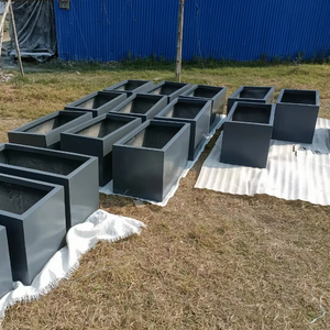 Jardinières rectangulaires classiques et élégantes en fibre de verre (FRP) avec trous de drainage, pour intérieur/extérieur, pour usage domestique et fleurs artificielles - Product Image 5