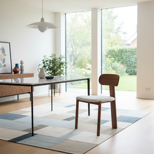 Chaise de salle à manger en bois de chêne scandinave moderne NAM HAI avec revêtement en laine, meubles de salle à manger pour la maison, provenant de Binh Duong - Product Image 1