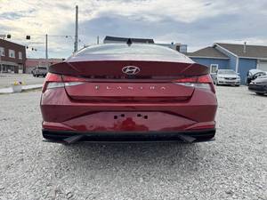Hyundai Elantra SE 2023 usado en venta a bajo precio - Product Image 4