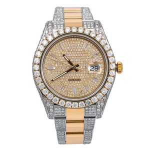 Montre analogique de luxe de qualité supérieure à cadran baguette de 40mm en acier inoxydable de style Hip Hop avec accents dorés Moissanite glacée - Product Image 3