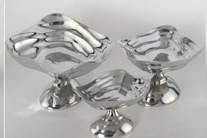 Vente chaude Exclusif Argent De Luxe Argent Aluminium Métal Piédestal Décoratif Plateaux De Service Bol À La Main Caractéristique - Product Image 4