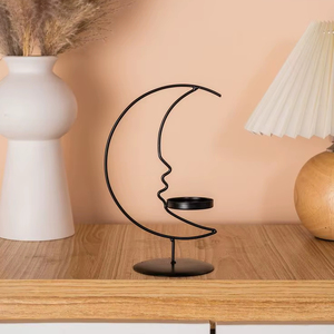 Bougeoir en métal artistique fait main avec des motifs traditionnels idéal pour les saisons de fête et les cérémonies religieuses - Product Image 1