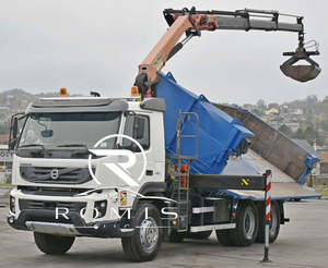 Autocarro Ribaltabile FMX 450 del 2012 con Gru Atlas 6x4, Braccio Idraulico, Carrozzeria Blu, Cabina Bianca, Altezza di Sollevamento 5m, Momento di Sollevamento 172.3E - Product Image 3