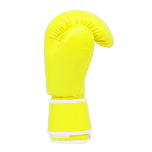 Guantes de Boxeo Personalizados con Logotipo 2025, Guantes de Entrenamiento de Sparring de Lujo, Absorbentes de Humedad para Exteriores, Bolsa de Boxeo de Fitness, Protección de Cuero PU - Product Image 4