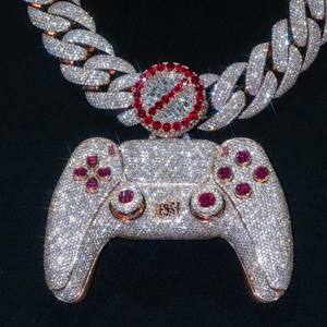 Beau collier pendentif en diamant Moissanite pour bijoux d'anniversaire et de mariage au meilleur prix de l'Inde - Product Image 2