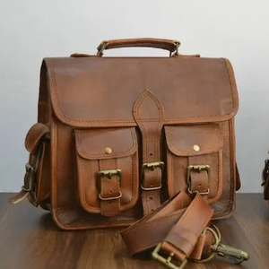 กระเป๋าหนังใส่ของทรงอานรถจักรยานยนต์ของขวัญสำหรับเขา - Product Image 1