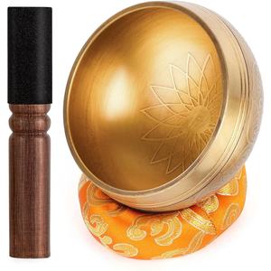 Bol chantant en métal tibétain fabriqué à la main de couleur noir et or pour la méditation de guérison Yoga Mindfulness avec maillet et coussin en bois - Product Image 3