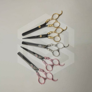 กรรไกรตัดผมสแตนเลส6.5นิ้วมีด้ามจับมังกรเงางามปลายใบมีดคมสำหรับใช้ในร้านเสริมสวย - Product Image 5