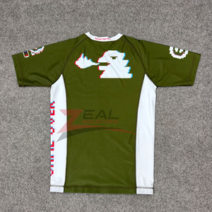 Rashguards de MMA personalizados con impresión por sublimación, protección ultravioleta, 240 gsm, compresión, grappling, BJJ, fabricados en Pakistán - Product Image 3