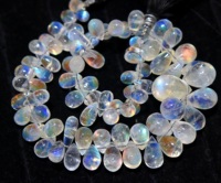 Perles de pierre de lune arc-en-ciel feu bleu naturel de Madagascar perles de pierre de 8 pouces gouttes de larme lisses 15X11MM à 10X6MM