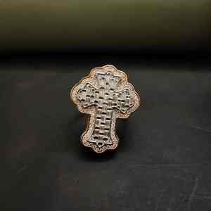 Bague Hip Hop Unique en Forme de Croix, Tendance, Baguette en Moissanite Créée en Laboratoire, Acier Inoxydable, Or Massif 18KT, Unisexe, pour les Occasions et les Fêtes - Product Image 2