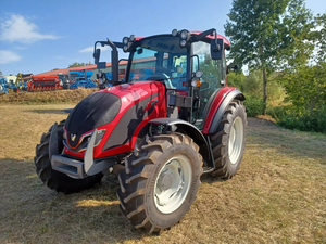 Vente directe d'usine en gros à prix compétitif, tracteur VALTRA A85 Q4S LOADER, tracteur agricole, utilisation en ferme, tracteur personnalisé - Product Image 4