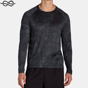 Camiseta Deportiva de Manga Larga para Hombre Athletic Works, Camiseta Ligera de Alto Rendimiento para Correr, Gimnasio y Deportes al Aire Libre - Product Image 5