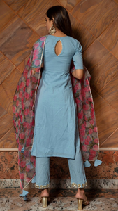 Conjunto de Vestido Casual de Algodón Puro Fiza con Dupatta de Organza Satinada con Estampado Digital para Adultos, Cintura Natural, Diseño Sólido - Product Image 4