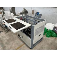Machines de remplissage automatiques à trémie de 10 L pour boissons conditionnées, lait, liquides, bouteilles en plastique PET, capacité de 50 bouteilles par minute, 220 V, eau et soda