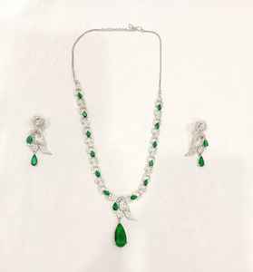 ชุดจี้เพชรและต่างหูสไตล์อเมริกันคุณภาพสูงดีไซน์นกทำจากทองเหลืองสำหรับชุดทางการและชุดลำลองของเด็กผู้หญิง - Product Image 1