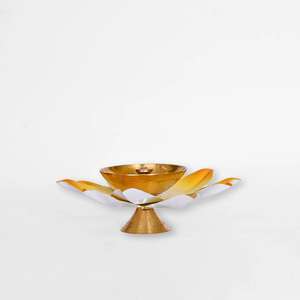 ถ้วยโลหะประดับตกแต่งเทศกาลดิวาลีทรงดอกไม้ยอดนิยมสำหรับใช้ตกแต่งบ้าน - Product Image 4