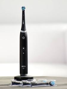 แปรงสีฟันไฟฟ้า Oral-B รุ่น iO Series 10 - Product Image 2
