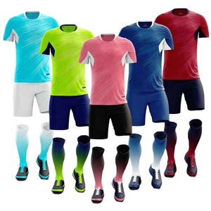 Nueva Camiseta de Fútbol Personalizada Edición Jugador Conjunto de Camiseta de Fútbol Transpirable y de Secado Rápido Nueva Ropa de Fútbol de Club Pantalones Cortos - Product Image 1