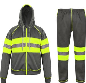 Ensemble de vêtements de travail utilitaires respirants avec panneau arrière ventilé et fermetures à glissière robustes pour la sécurité, fabriqué au Pakistan. - Product Image 1