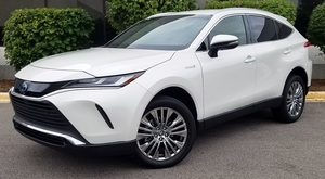 Toyota Venza hybride turbo écologique d'occasion 2021 avec faible kilométrage - Product Image 3