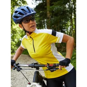 T-shirt de sport demi-zippé pour femme, accessoire de cyclisme - Product Image 1