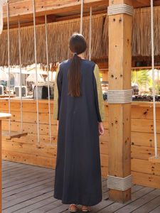 Vente en gros XXL Dubaï inspiré luxe vert Flair Abaya soie de haute qualité vêtements islamiques personnalisés pour adultes longue tradition - Product Image 4