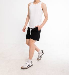 Camiseta deportiva de poliéster personalizada de alta calidad para gimnasio, diseño de compresión al por mayor de ropa procesada a precio competitivo de Vietnam - Product Image 3