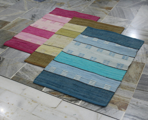 Lo último 2023 Indian Handloom 100% algodón Chindi Rag RUGS Doble cara uso cut-Shuttle diseños modernos - Product Image 1