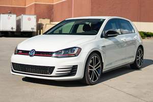 Volkswagen GTI Sport 2017 Usado, Sin Reserva, 1 Dueño, Transmisión Manual de 6 Velocidades, Interior Clark Plaid, Propiedad del Sur - Product Image 1