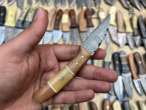 Cuchillo de Caza de Hoja Fija Mini Personalizable OEM, Cuchillo de Bolsillo con Mango de Madera, Acero de Damasco, Uso Industrial al Aire Libre, Minoristas - Product Image 4