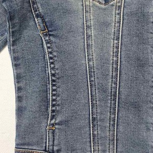 Veste en jean pour homme au look élégant, en coton, style streetwear - Product Image 3