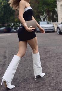 Bolso Bandolera de Cuero Genuino Hecho a Mano en Italia con Cierre Giratorio y Correa Ajustable - Product Image 6