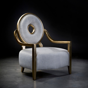 La personalidad del sillón es su respaldo y el toque moderno del orificio central permite la simplicidad de la madera 3011449 - Product Image 2