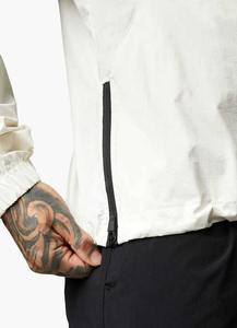 Chaqueta deportiva ligera a prueba de viento personalizada 2025 para hombre, cortavientos de último estilo con capucha, prendas de vestir de tela personalizables - Product Image 2