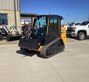 Nouvelle Chargeuse Compacte sur Chenilles JCB 215T 2026 avec Pack AGRI, Ventilateur de Recul, Conduite Fluide, Flèche à Haut Débit, Hydraulique Parker Haute Efficacité - Product Image 1
