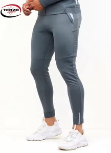 Survêtements de sport Slim Fit de grande taille 2 pièces pour hommes et femmes légers unisexes respirants pour l'hiver designs personnalisés avec fermeture à glissière intégrale - Product Image 6