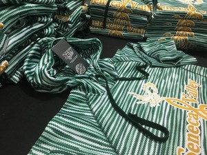 เสื้อฮู้ดซิปผู้ชาย ผ้าฟลีซ 100% คอตตอน แขนยาว อุ่นสบาย เหมาะสำหรับใส่กลางแจ้งในฤดูใบไม้ผลิ - Product Image 6