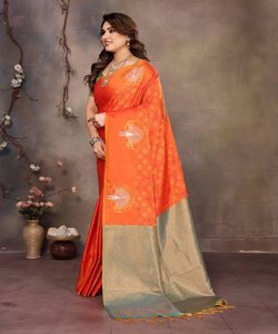 ATTRACTIVE BANARASI SOIE CUIVRE ZARI TRAVAIL SAREE AVEC BLOUSE NON COUCHÉE VÊTEMENT DE FÊTE PRIX DE GROS VÊTEMENT ETHNIQUE - Product Image 2