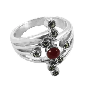 Anillo Geométrico de Plata 925 con Rubí y Marcasita, Estilo Bohemio para Uso Diario, Unisex, Marca a de Rajasthan - Product Image 2